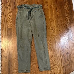 Women’s Express Olive Green Paper Bag dress pants size 00